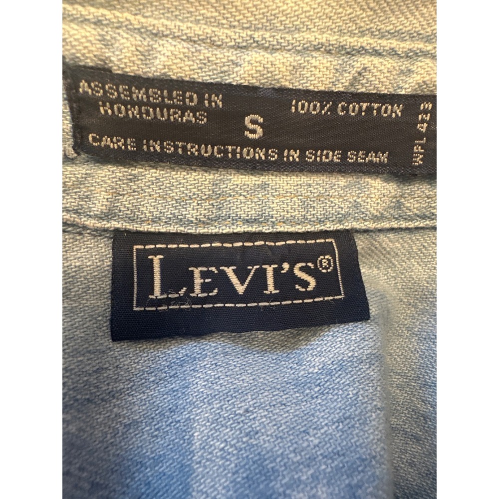 Levi's kids Small Denim Button Down Shirt VTG Light Wash Cotton Cowboy Longsleev - Picture 8 of 8